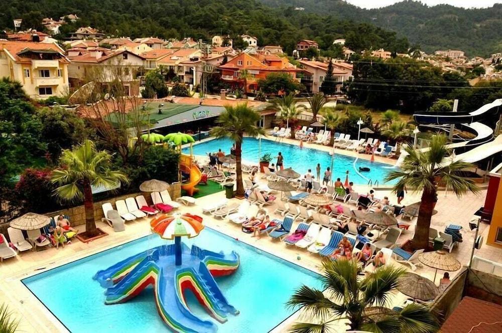 Отель Club Alpina Мармарис Экстерьер фото