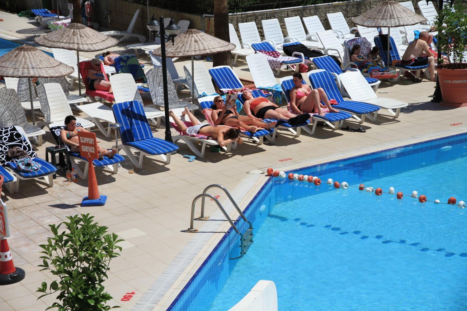 Отель Club Alpina Мармарис Экстерьер фото